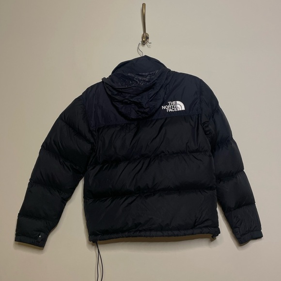 The North Face Black Puffer Jacket - Picture 11 of 13